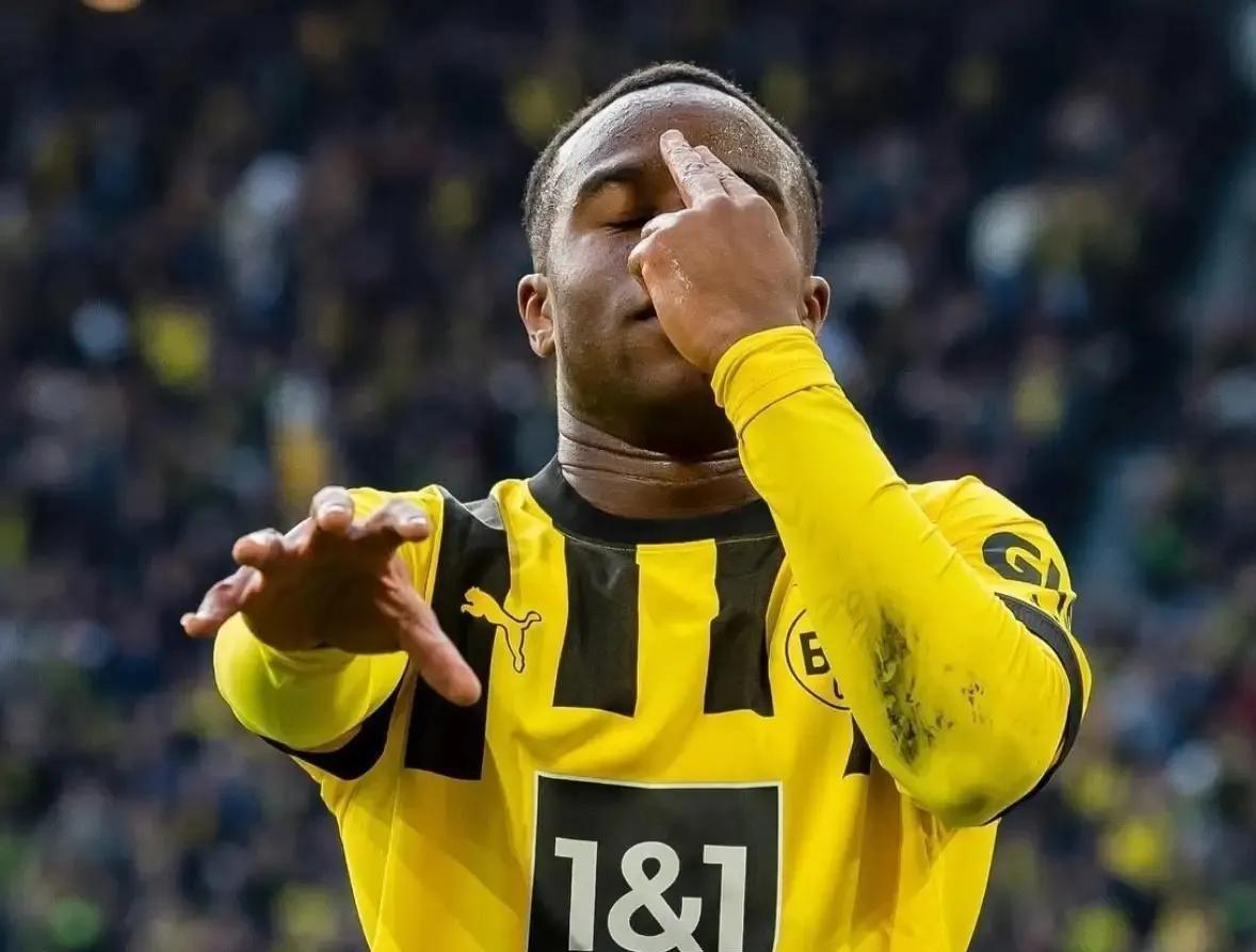 赛后里昂止住颓势——欧冠节点到来;媒体盛赞;球队文化再被提及的简单介绍 赛后里昂止住颓势——欧冠节点到来;媒体盛赞;球队文化再被提及的简单介绍