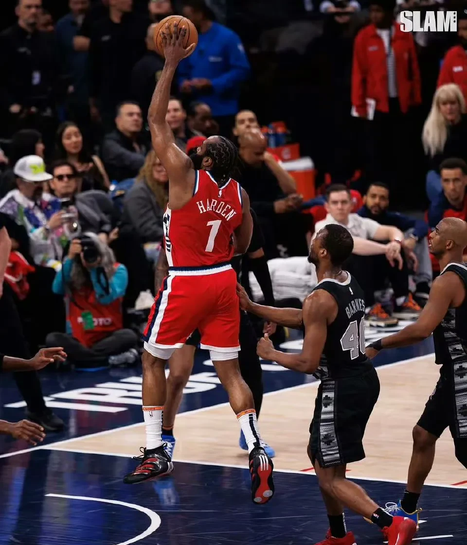 冲刺阶段利物浦备战NBA常规赛今晚华盛顿奇才调整名单以备欧篮联，德布劳内新星战术调整表现惊艳看傻球迷的简单介绍