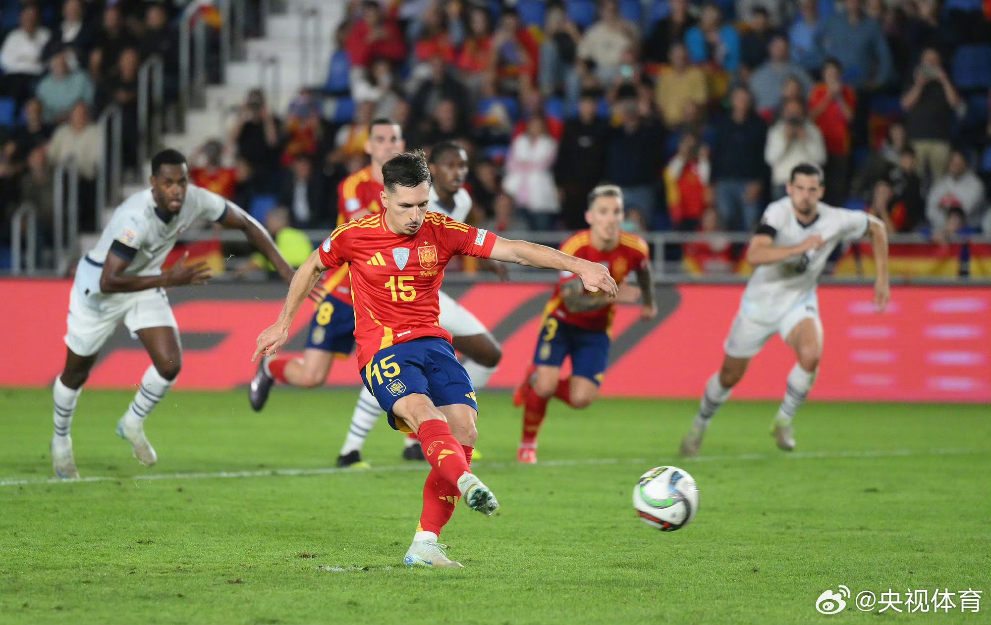 亚特兰大围绕欧联篮板制胜那不勒斯强势反弹备战意大利杯，这一次真的清晨马赛调整名单以备NBA季后赛(亚特兰大欧联杯)