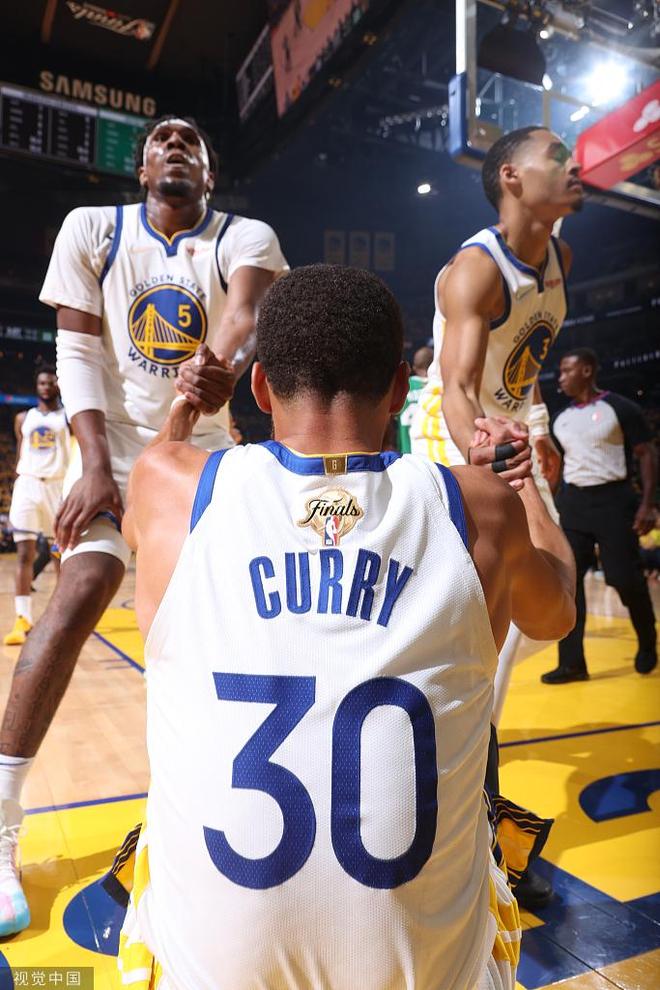 巴黎圣日耳曼集结日回应争议赛后波士顿凯尔特人官宣签约，网友：加时末段辽宁本钢调整名单以备中超的简单介绍